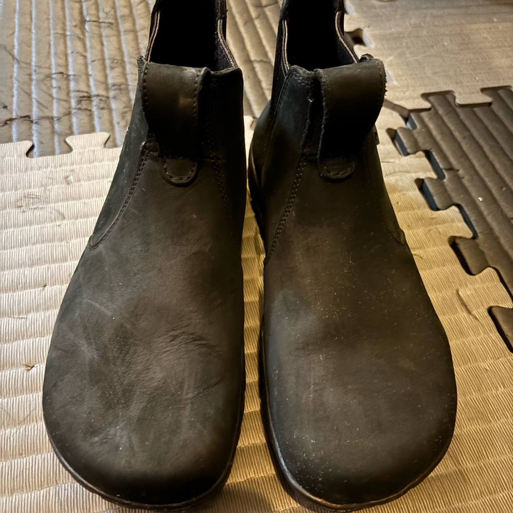 Lems Black Waterproof Chelsea Boot size 9